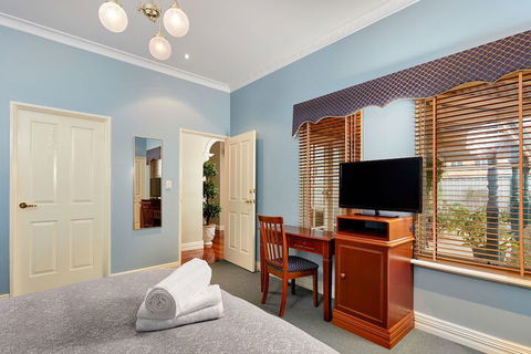 Durham Lodge - Kawana Tourism 6