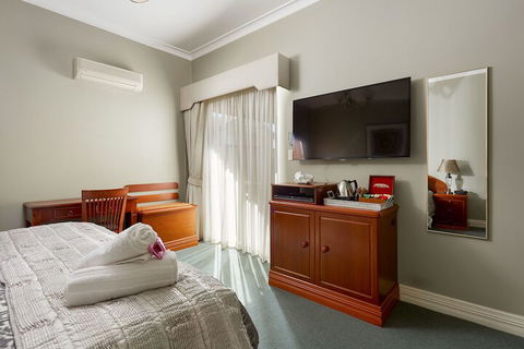 Durham Lodge - Kawana Tourism 1