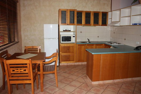 Apartments At Blue Seas Resort - Kawana Tourism 5