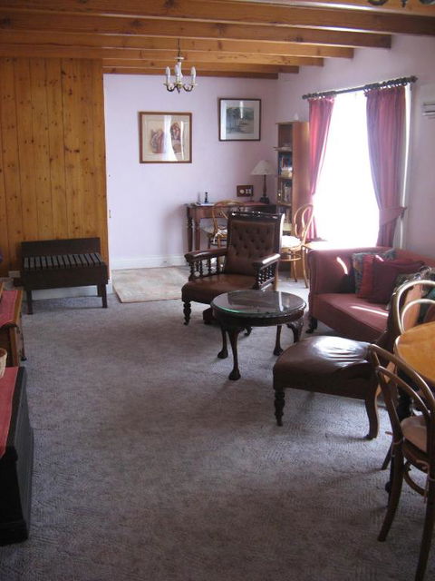 The Grove Cottages - Kawana Tourism 4