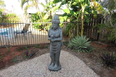 Ochre Moon B&B - Kawana Tourism 1