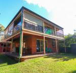 Kingfisher LakeHouse - Kawana Tourism