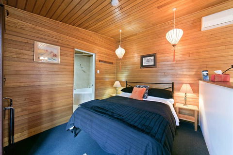 Hillside Country Retreat - Kawana Tourism 5