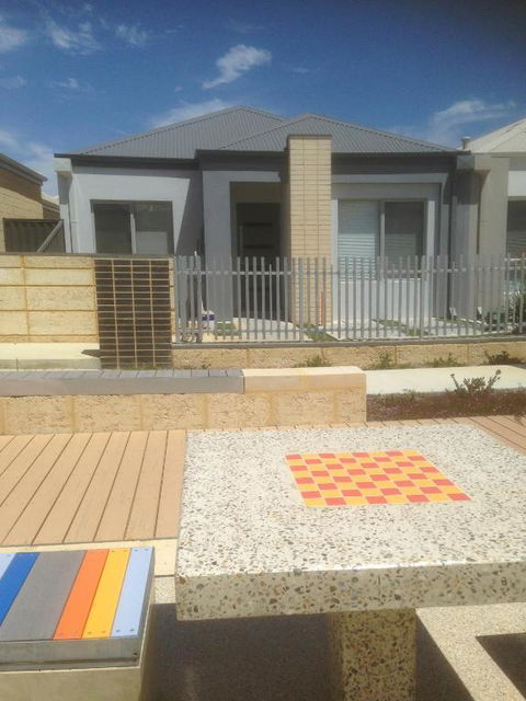Eden Beach Holiday Getaway - Kawana Tourism 2
