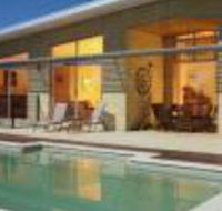 The Chocolate Lily Bed  Breakfast - Kawana Tourism