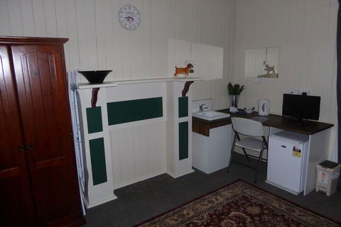 Exchange Hotel Toogoolawah - Kawana Tourism 5