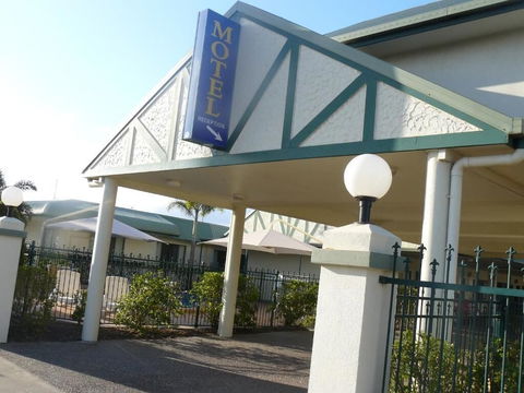 Carriers Arms Hotel - Kawana Tourism 2