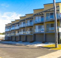 Seaspray Apartments - Kawana Tourism
