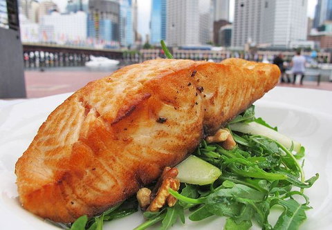 Waterfront Grill - Kawana Tourism 13