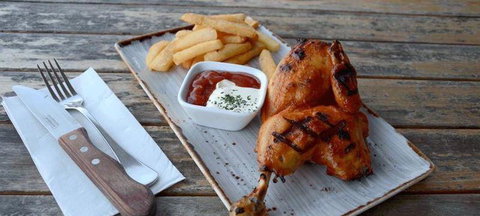 Waterfront Grill - Kawana Tourism 3