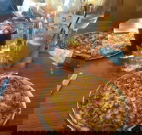 Henry Hursts Pizza  Pasta Restaurant - Kawana Tourism