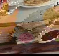 4 Flavours Restaurant  Cafe - Kawana Tourism