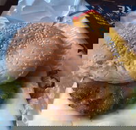 Carl's Jr. - Kawana Tourism