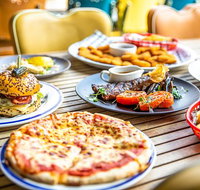 Wheelers Hill Hotel Bistro - Kawana Tourism