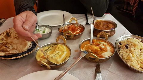 Himalayan Indian & Nepalese Restaurant - Kawana Tourism 0