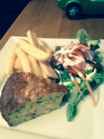 Maddisons Coffee Bar Restaurant - Kawana Tourism 0