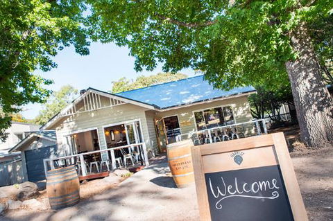 Harvest Halls Gap - Kawana Tourism 0