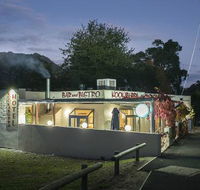 Kookaburra Hotel - Kawana Tourism
