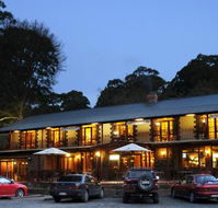 Black Spur Inn - Restaurant - Kawana Tourism