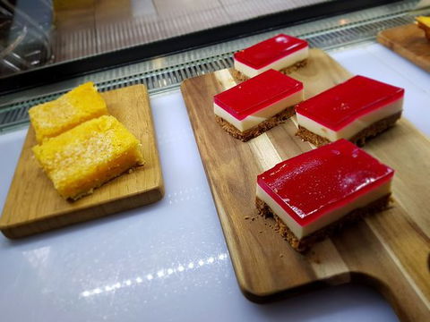 Briagolong Cafe - Kawana Tourism 0