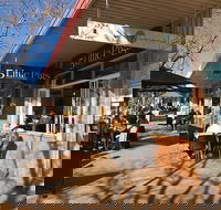 5 Little Pigs - Kawana Tourism