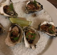 The Gunyah Restaurant at Paper Bark Camp - Kawana Tourism