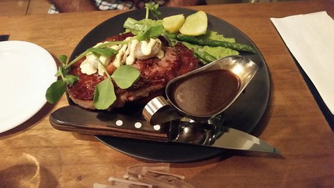 The Pelican Waterfront Cafe & Restaurant - Kawana Tourism 0