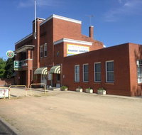 Horse and Jockey Hotel - Kawana Tourism