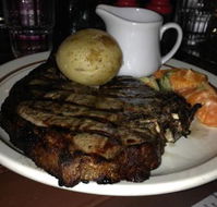 donegans steak house - Kawana Tourism