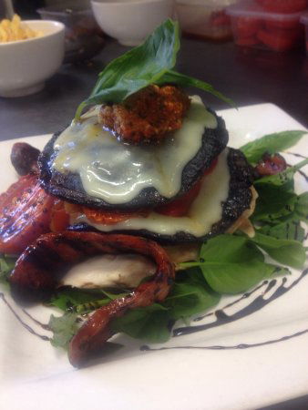 Il Postinos - Kawana Tourism 0