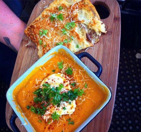 Cafe In Tokyo - Kawana Tourism 10