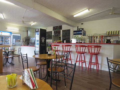 Taffy's - Kawana Tourism 0