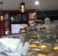 Michels Patisserie Springwood - Kawana Tourism