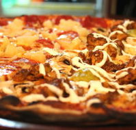 Heat Woodfired Pizza Bar - Kawana Tourism