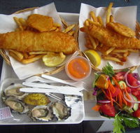 Innes' Boatshed - Kawana Tourism