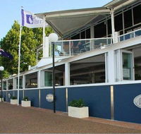 Mavericks on the Bay - Kawana Tourism