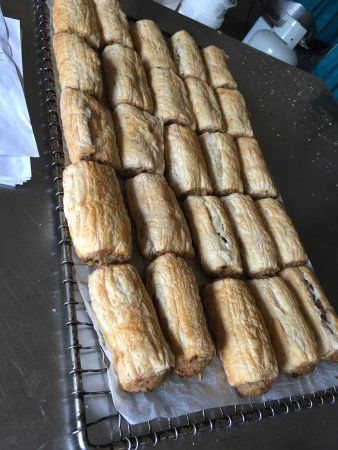 Mogo Bakery Cafe - Kawana Tourism 0