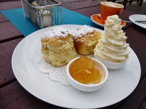 Mogo Ice Creamery And Cafe - Kawana Tourism 0