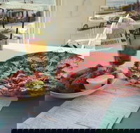 The Kitchen and Patio - Kawana Tourism