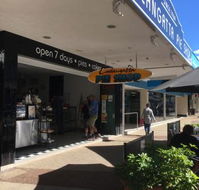 Coolangatta Pie Shop - Kawana Tourism