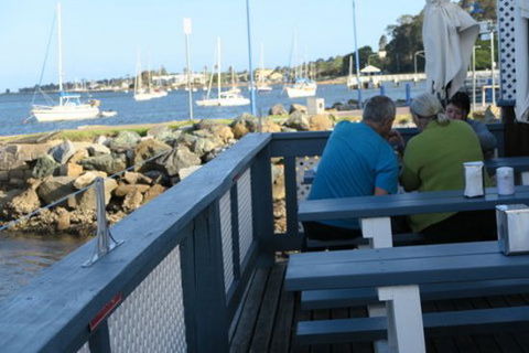Pelican Point Fish & Chips - Kawana Tourism 0