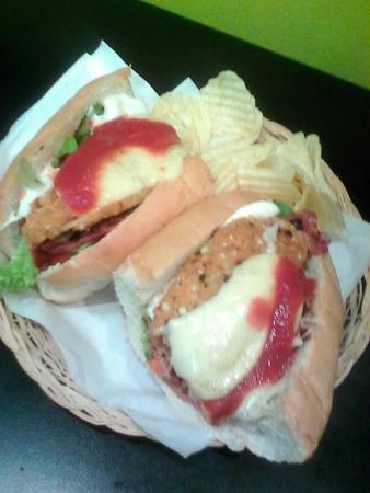 Lighthouse Beach ACT Kawana Tourism