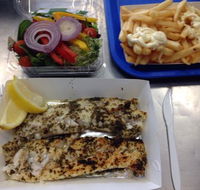 Mike's Seafoods - Kawana Tourism