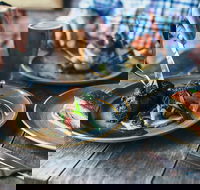 Cooper's Hotel - Kawana Tourism