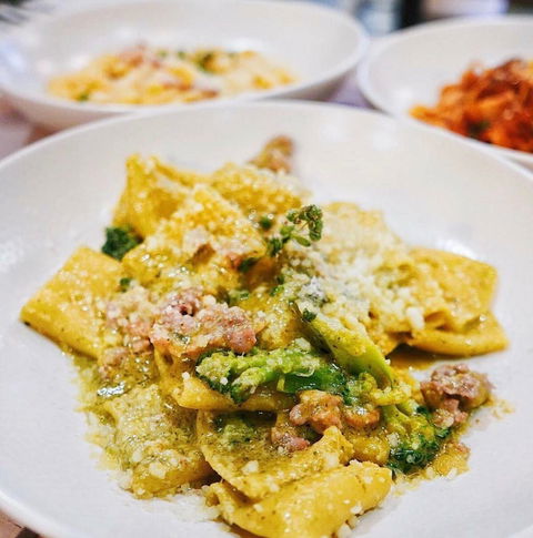 La Favola - Kawana Tourism 0