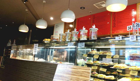 Metior Cafe - Kawana Tourism 0