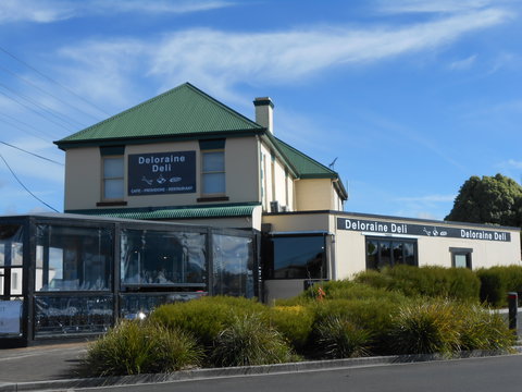 Deloraine Deli - Kawana Tourism 0
