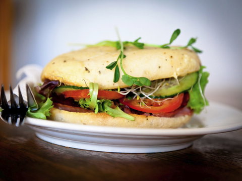 Deloraine Deli - Kawana Tourism 1