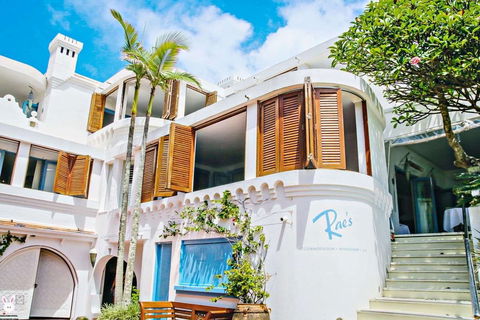 Rae's On Wategos - Kawana Tourism 0