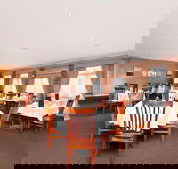 Trappers Restaurant - Kawana Tourism